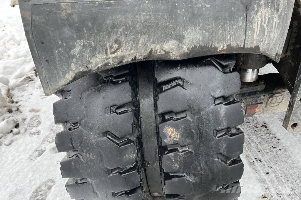 Hitachi ZX 140 W-5 Hjulgrävare