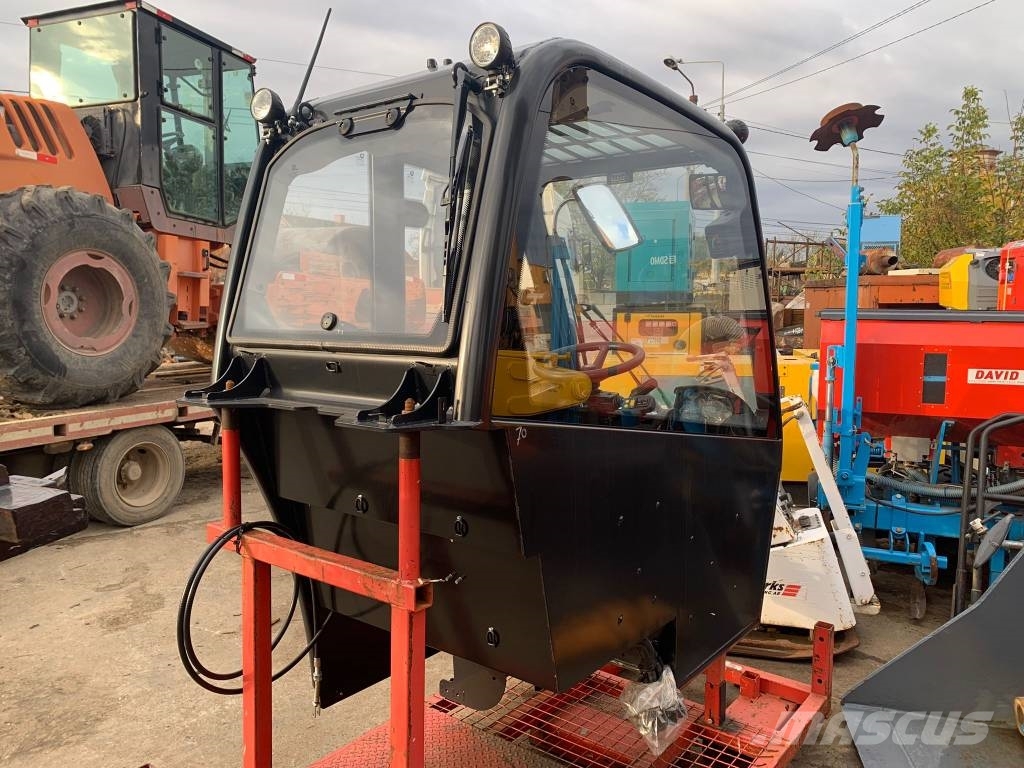 CAT Telehandler Cabin NEW Kabinen