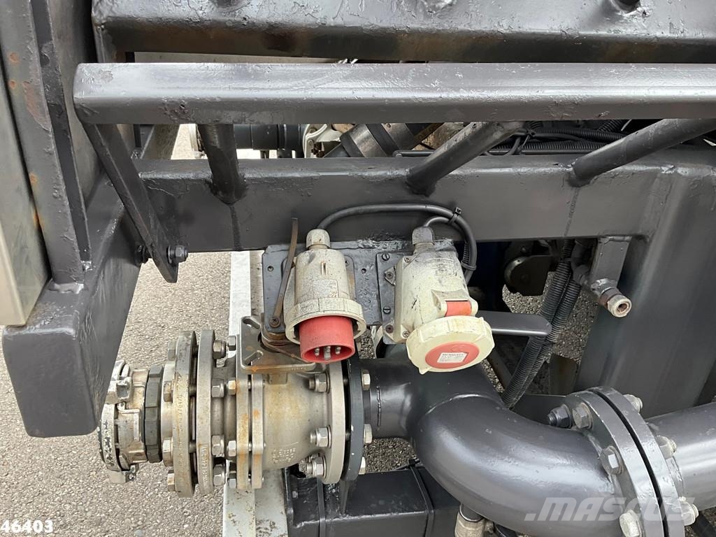 Kroll 3-assige oplegger met Zuig/Spoel ADR installatie コンバイン/バキュームトラック
