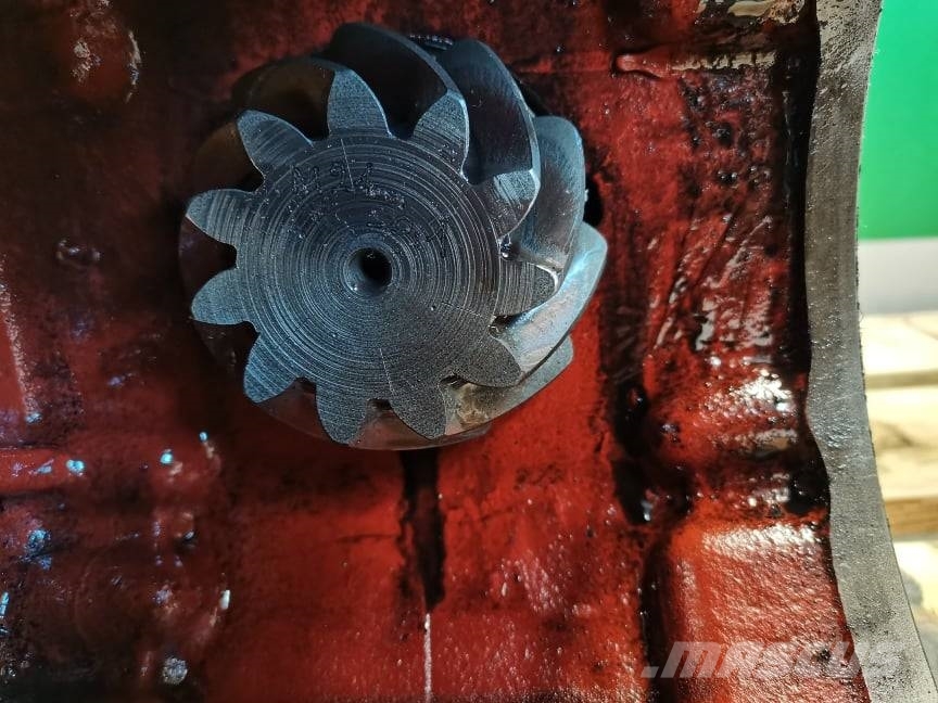 New Holland LM 435 {Spicer 602 212 95 attack Axles