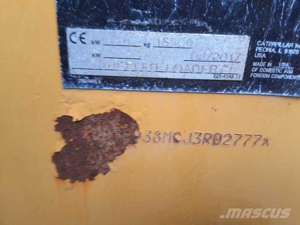CAT 938 M Фронтальні навантажувачі