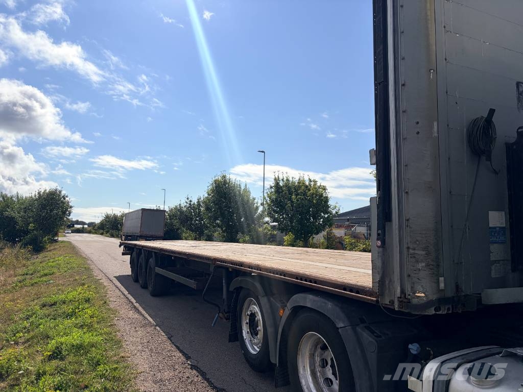 Kögel SN 24 Semirremolques de plataformas planas/laterales abatibles