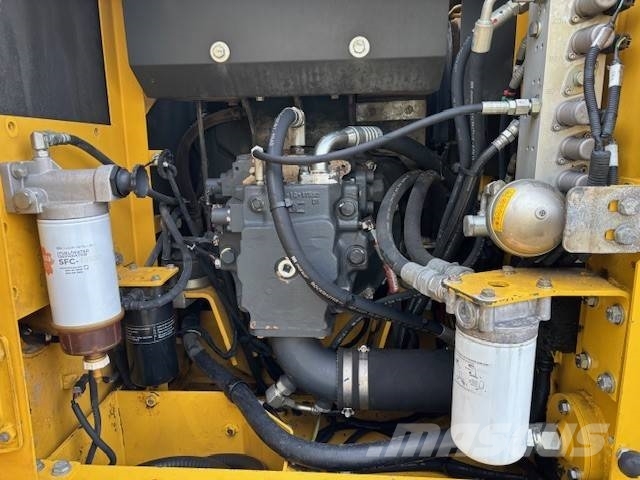 Komatsu PW160-8 Mobilbagger