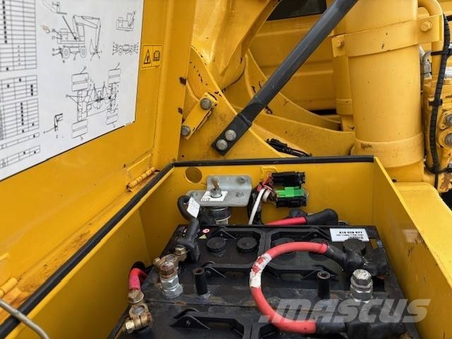 Komatsu PW160-8 Mobilbagger