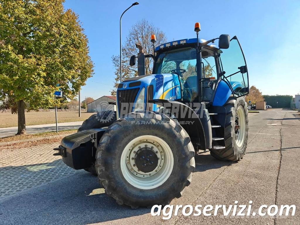 New Holland T 8040 الجرارات