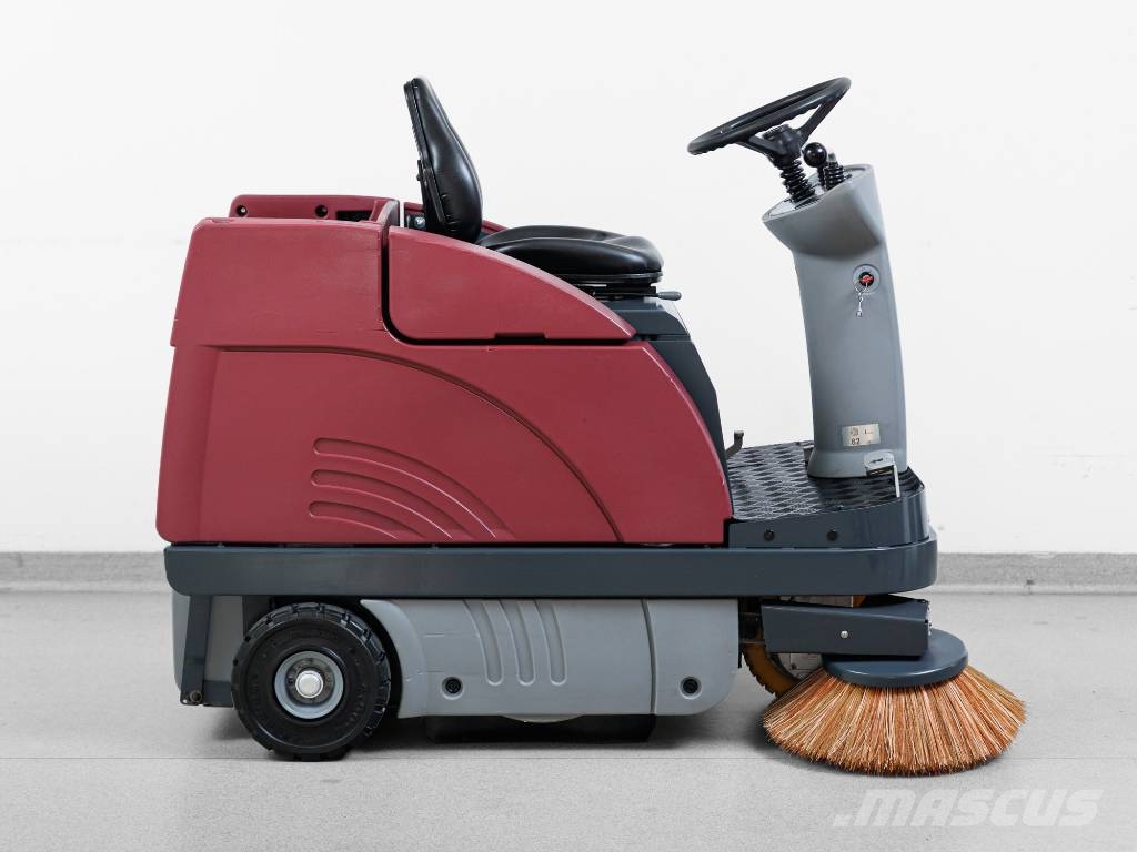 Hako Jonas 980 E - 267h - NEW BATTERIES Внутренние подметальные машины