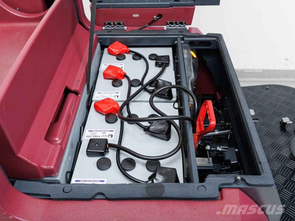 Hako Jonas 980 E - 267h - NEW BATTERIES Внутренние подметальные машины