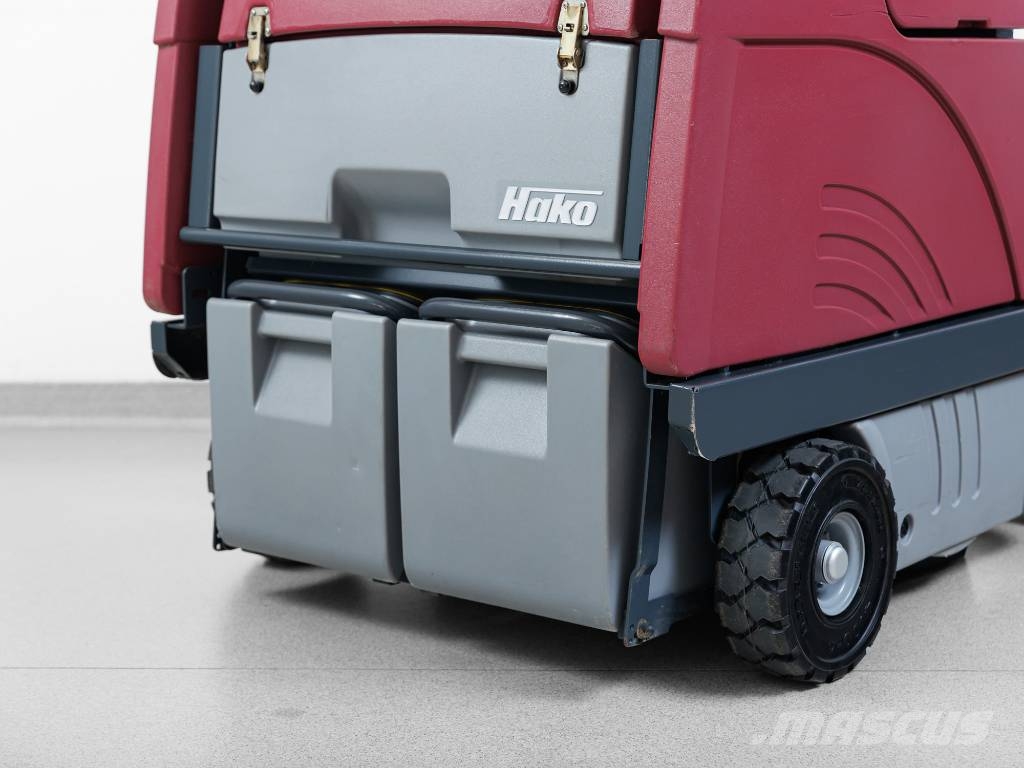Hako Jonas 980 E - 267h - NEW BATTERIES Внутренние подметальные машины