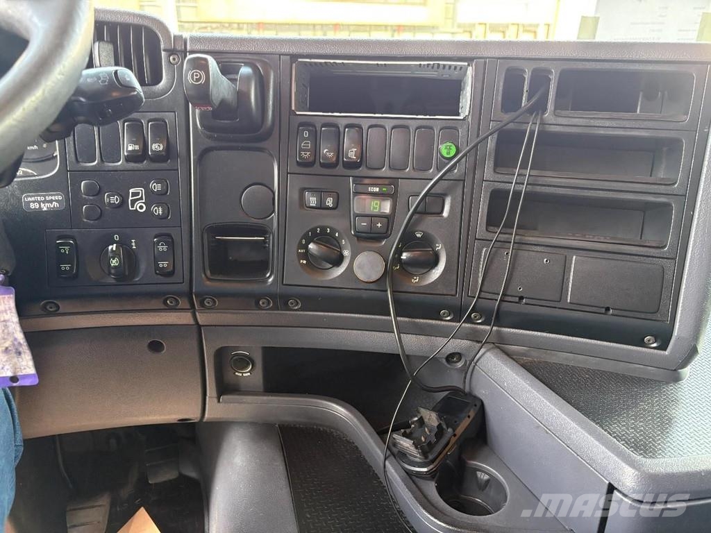 Scania G 440 + 6X2 STEERING + EURO 5 Camion cabina sasiu