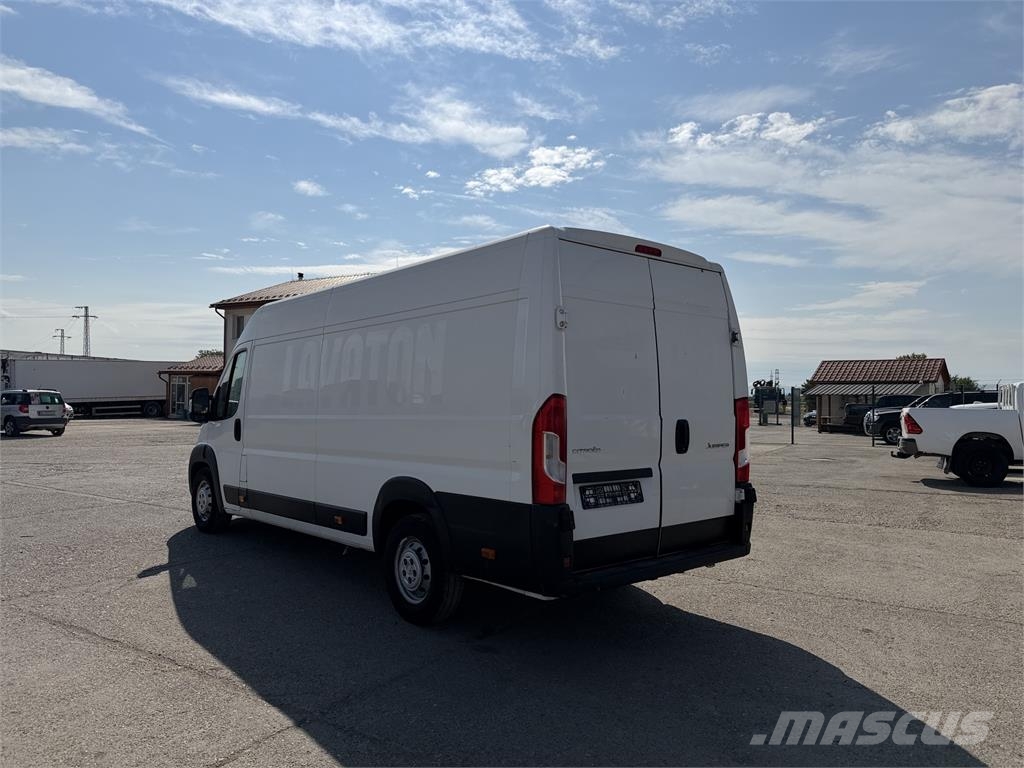 Citroën Jumper VIN 402 Furgonetas cerradas