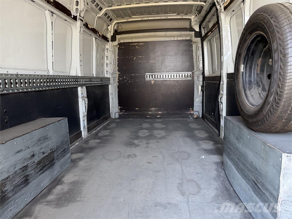 Citroën Jumper VIN 402 Furgonetas cerradas