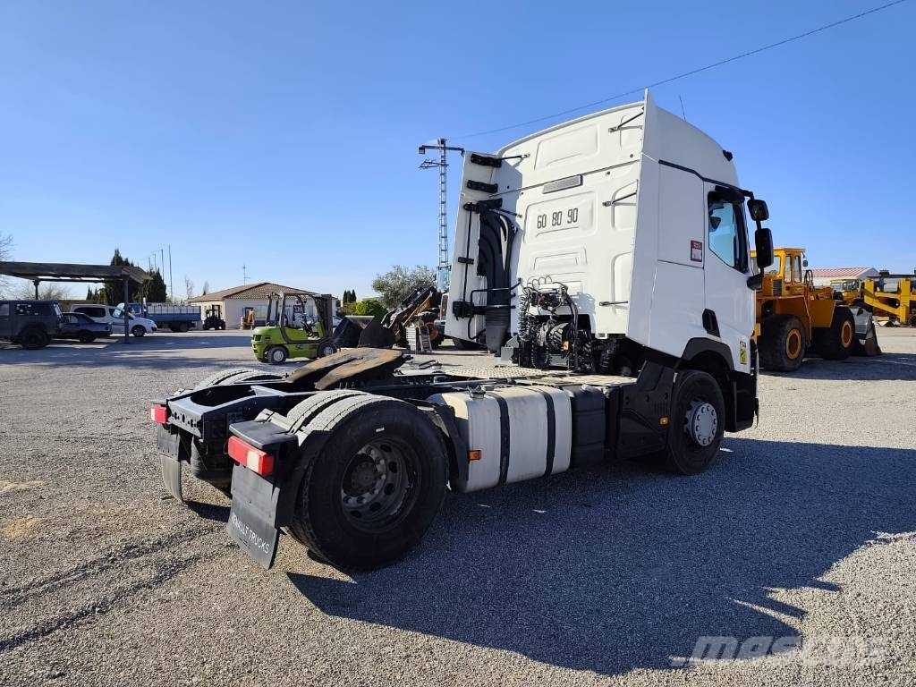 Renault T وحدات الجر