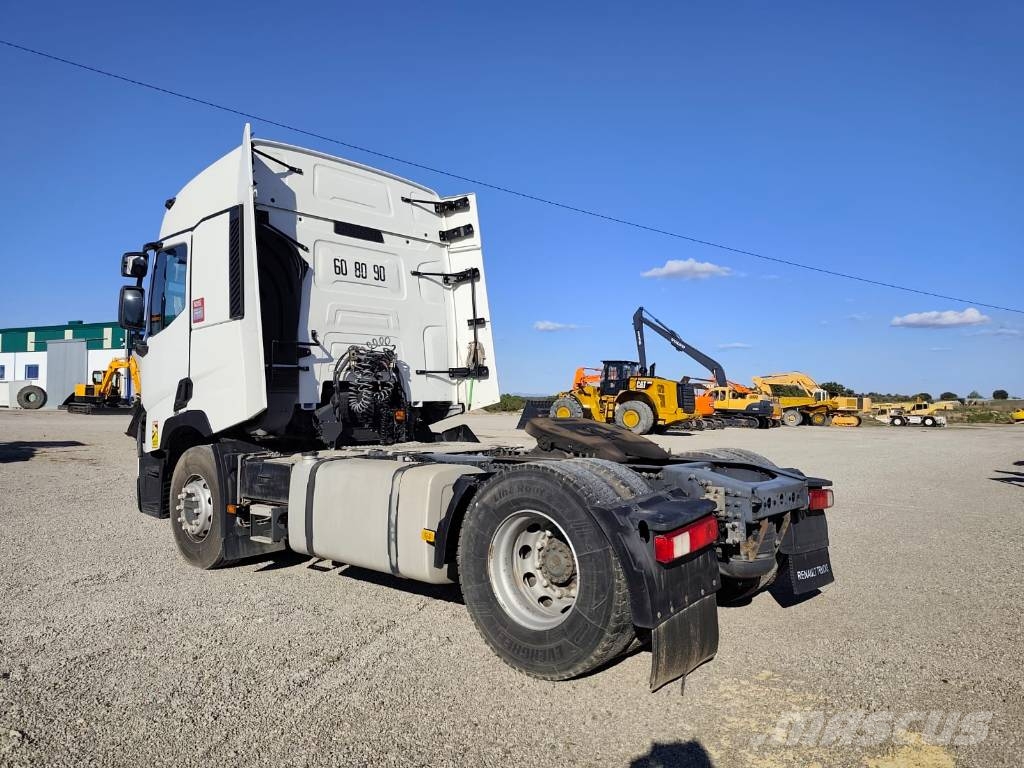 Renault T وحدات الجر