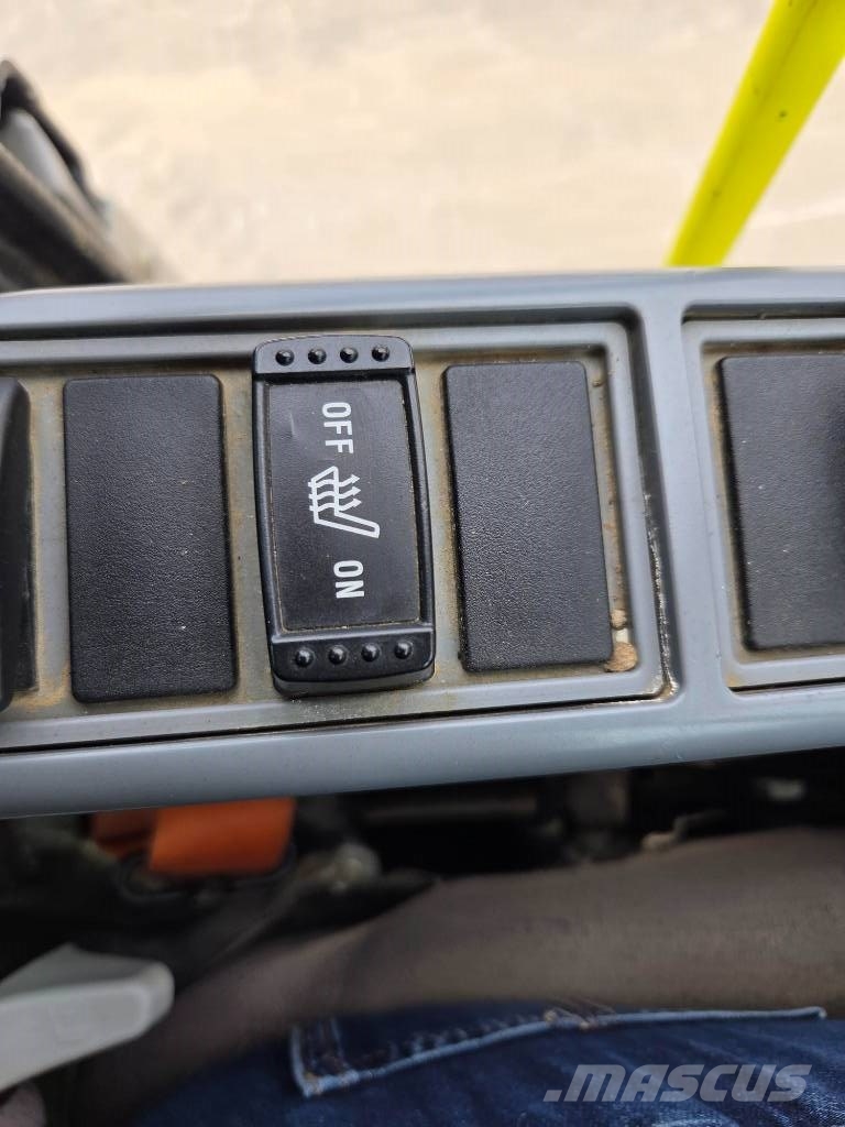 Hitachi ZX 210 LC-6, hydr quick coupler+ 1,3cm NEW bucket Rupsgraafmachines