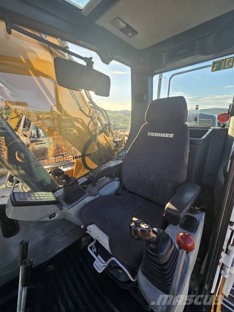 Liebherr R 926 LC Telakaivukoneet