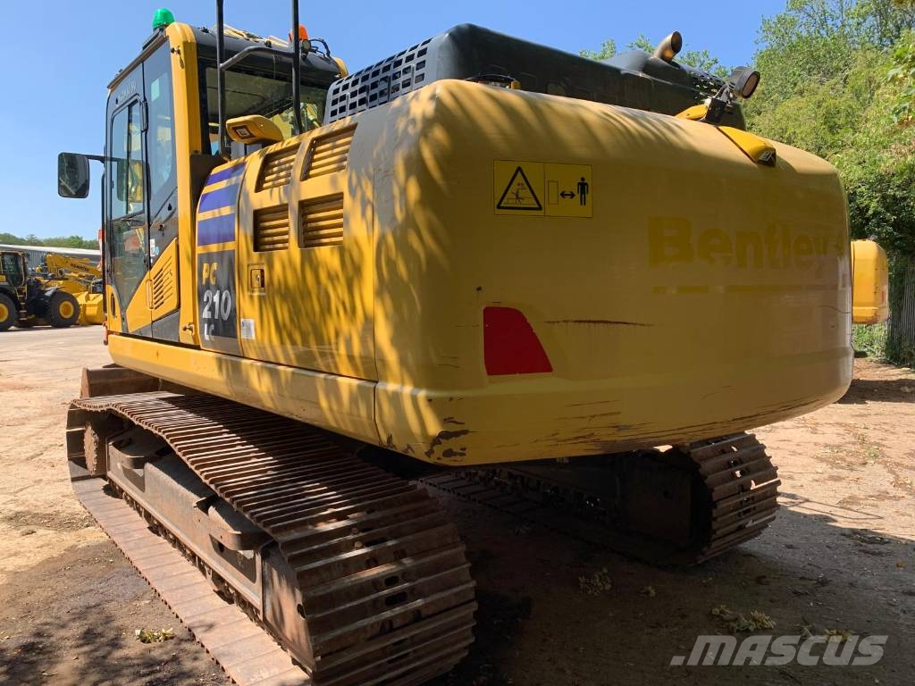 Komatsu PC210LC-11 Pásové rýpadlá