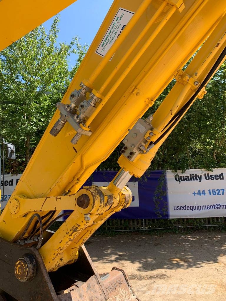 Komatsu PC210LC-11 Pásové rýpadlá