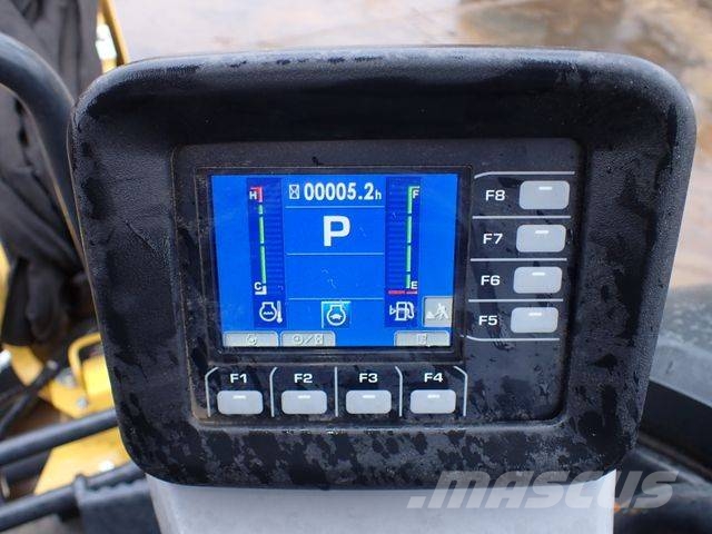 PC PC30MR‑5 حفارات زحافة
