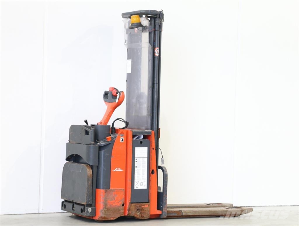 Linde L12LP/141 Pedestrian stacker