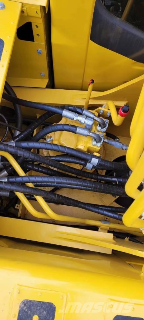 Komatsu 210LC-8 Escavadeiras de esteiras