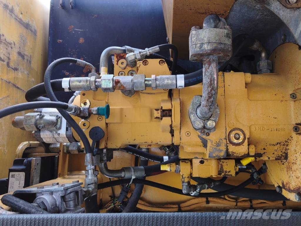 CAT M 318 D Wielgraafmachines