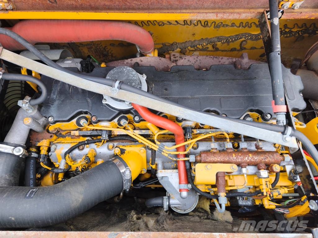 CAT M 318 D Wielgraafmachines