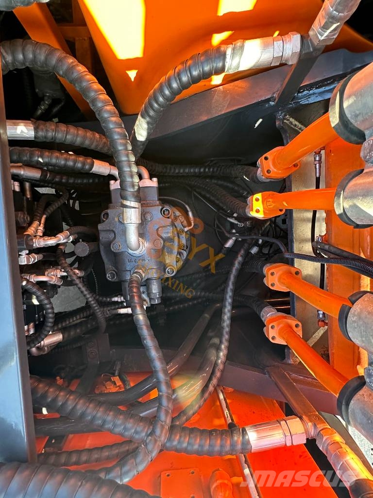 Doosan DX 225 Raupenbagger