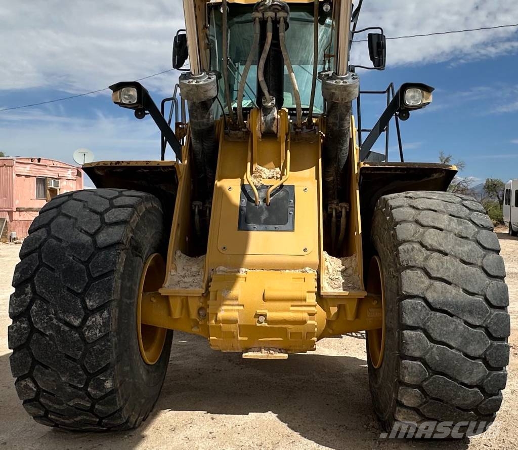 CAT 966M Radlader