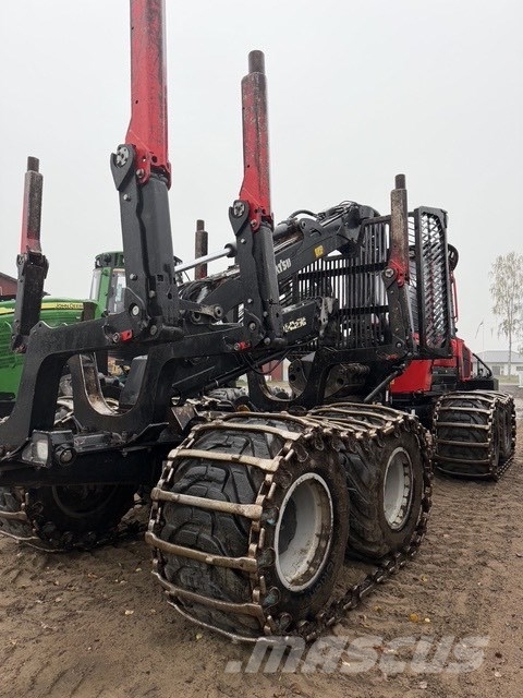 Komatsu 875 フォワーダー