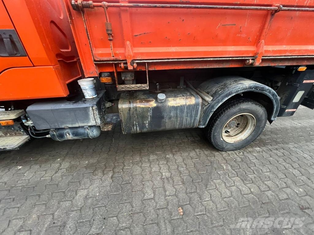 Renault Midlum 180-12 Tipper trucks