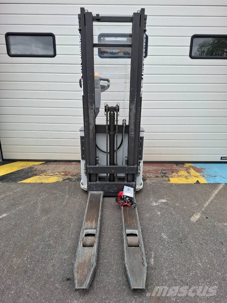 UniCarriers PS 125 Ledestablere