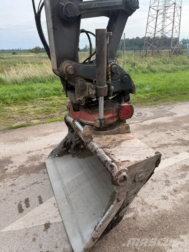 Volvo EW 160 B حفارات بعجل