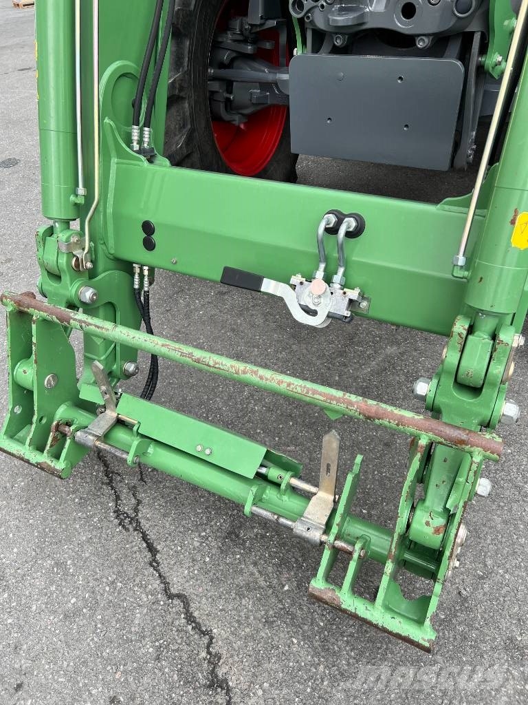 Fendt 516 Vario Profi الجرارات