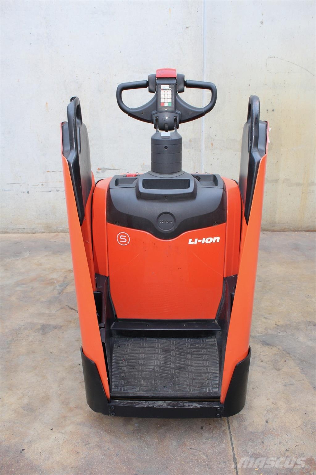 BT LPE 200 Li-Ion Transpalette accompagnant porté debout