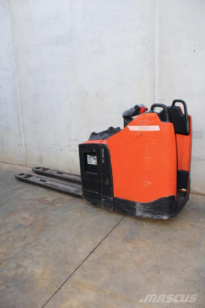 BT LPE 220 1590x550mm Elektriskie palešu ratiņi ar platformu
