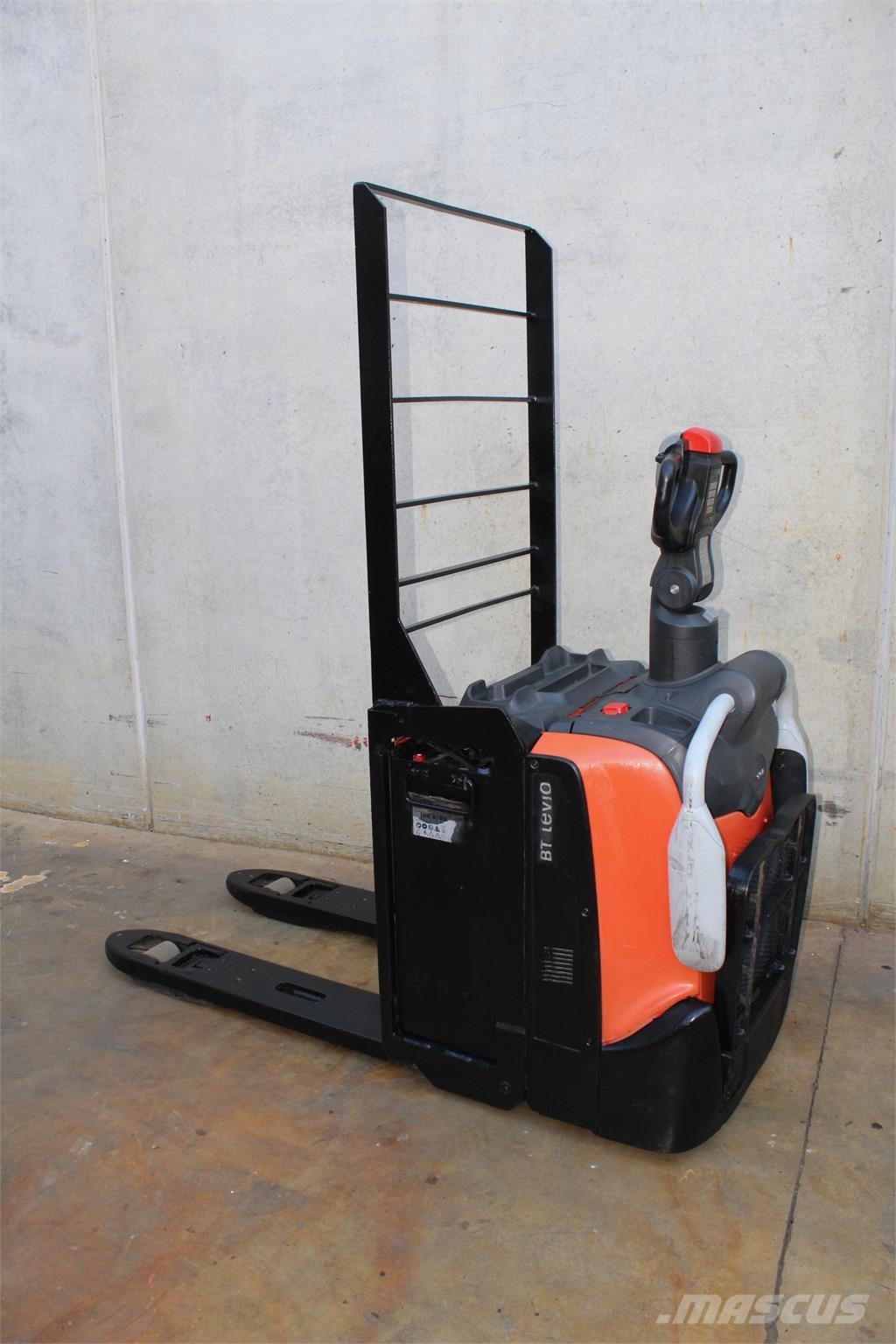 BT LPE200 Porta-paletes com plataforma