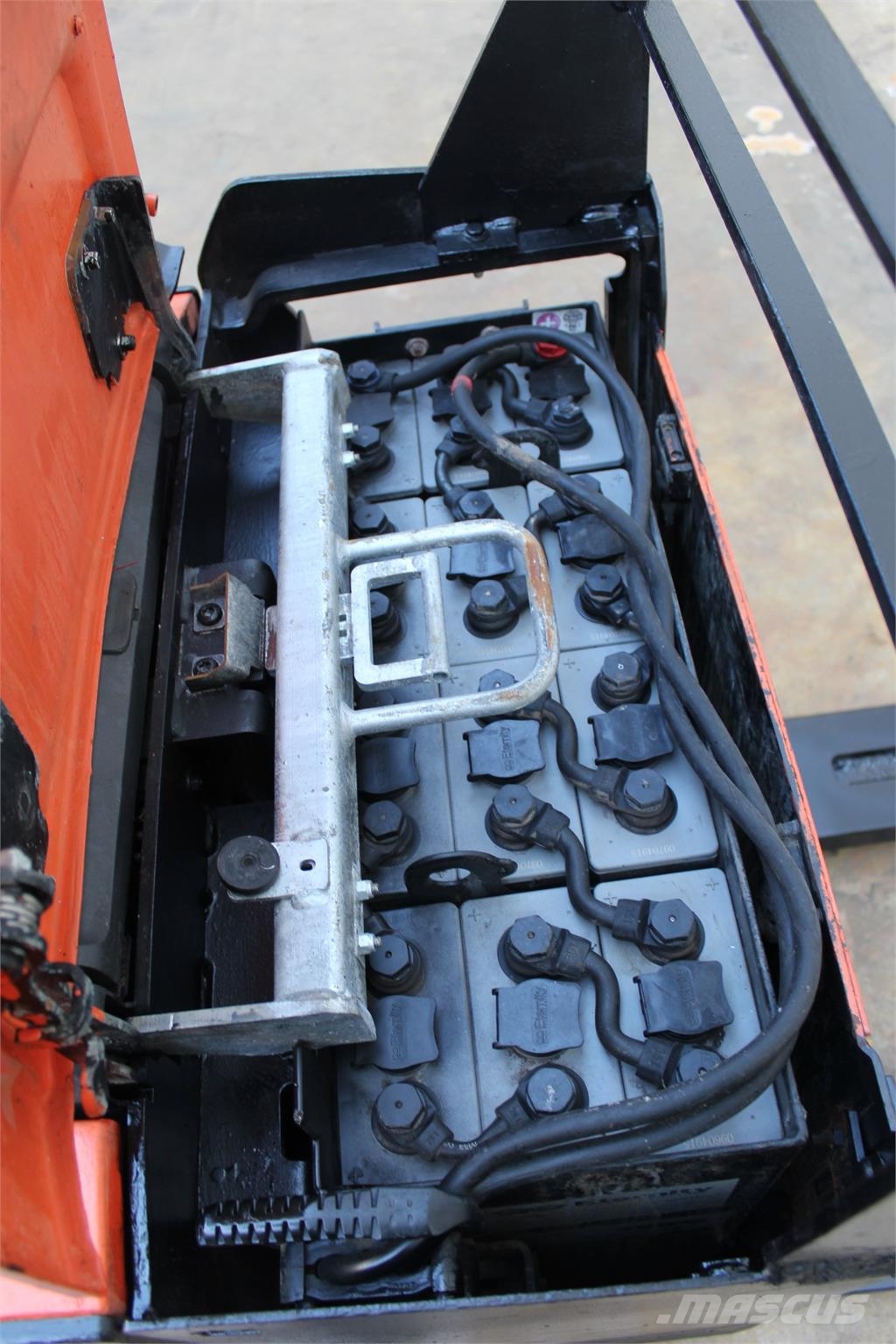 BT LPE200 Porta-paletes com plataforma