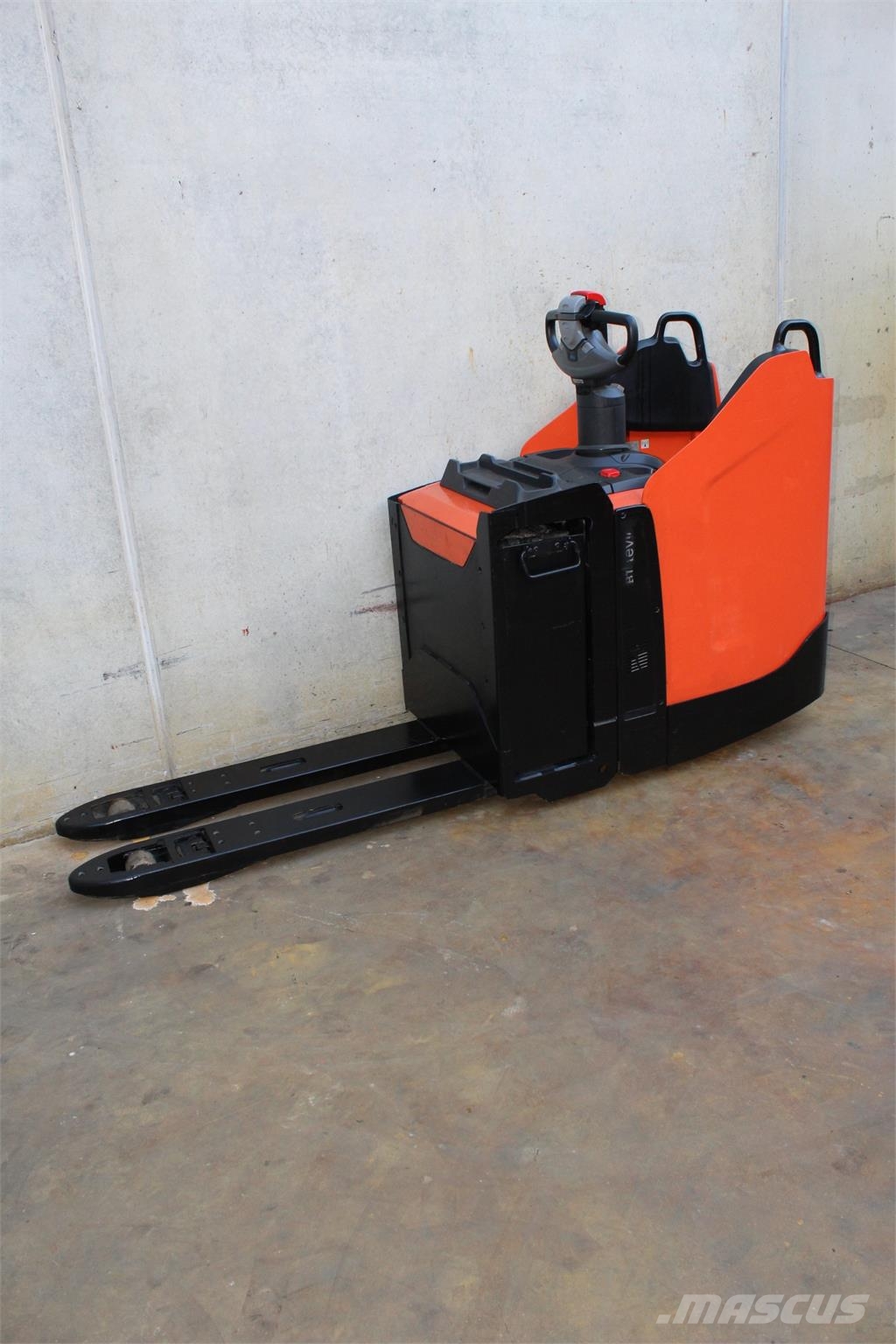 BT LPE200 Porta-paletes com plataforma