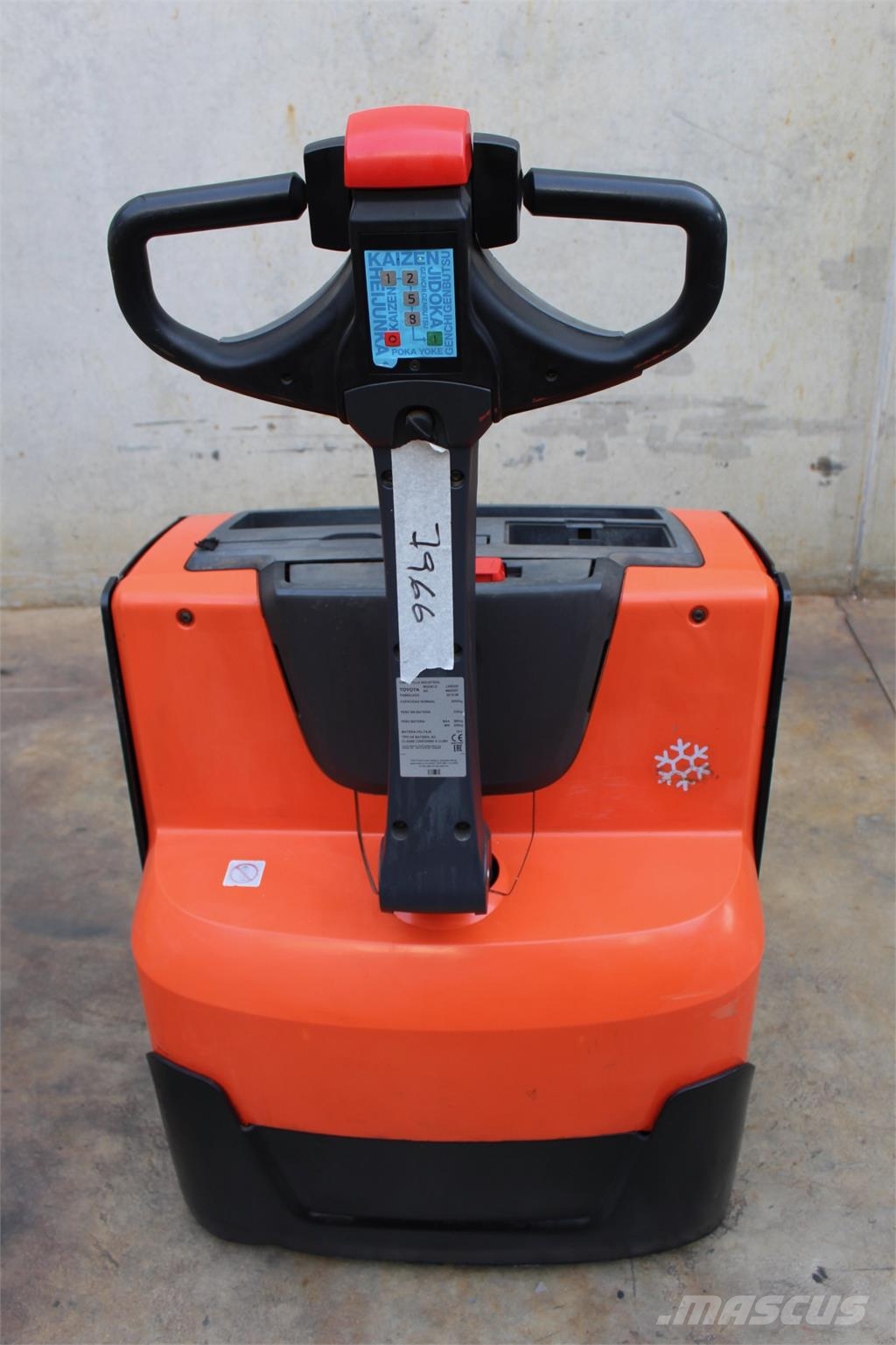 BT LWE200 Штабелери