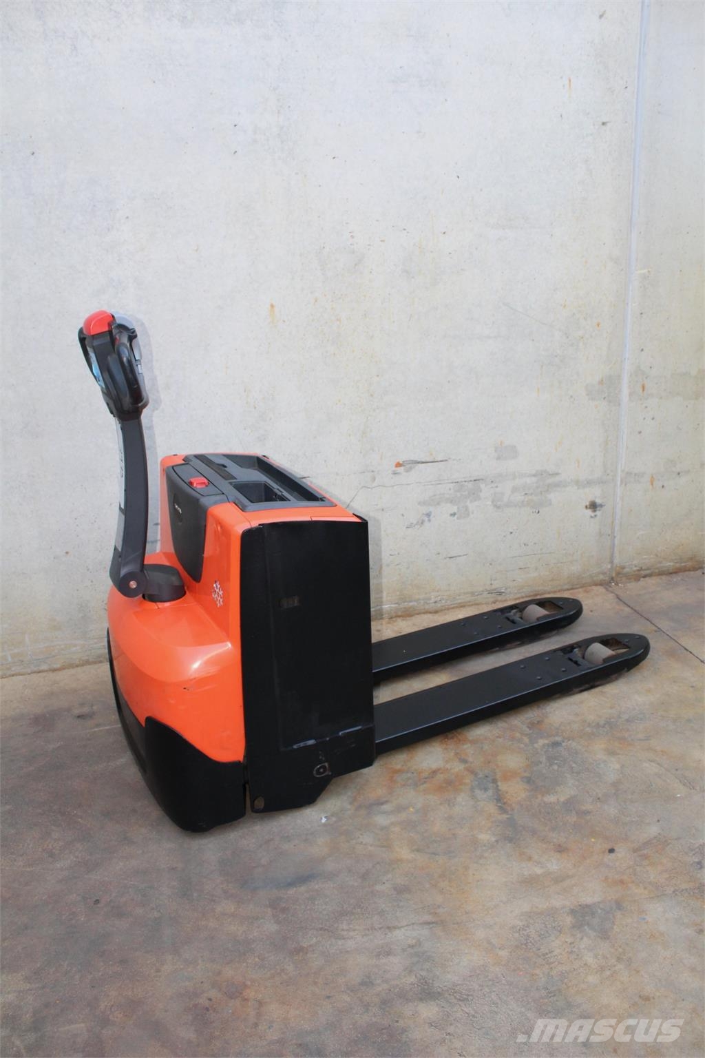 BT LWE200 Low lifter