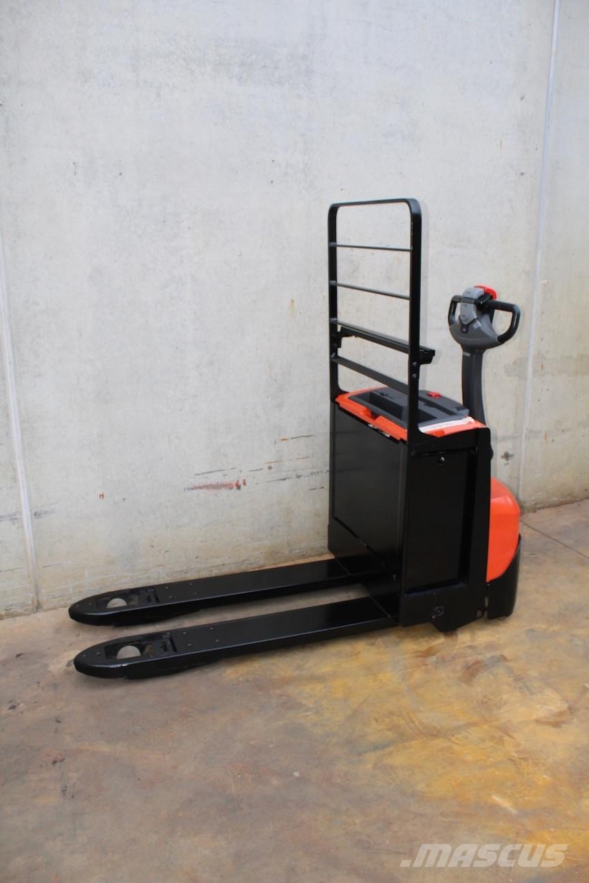 BT LWE200 Low lifter