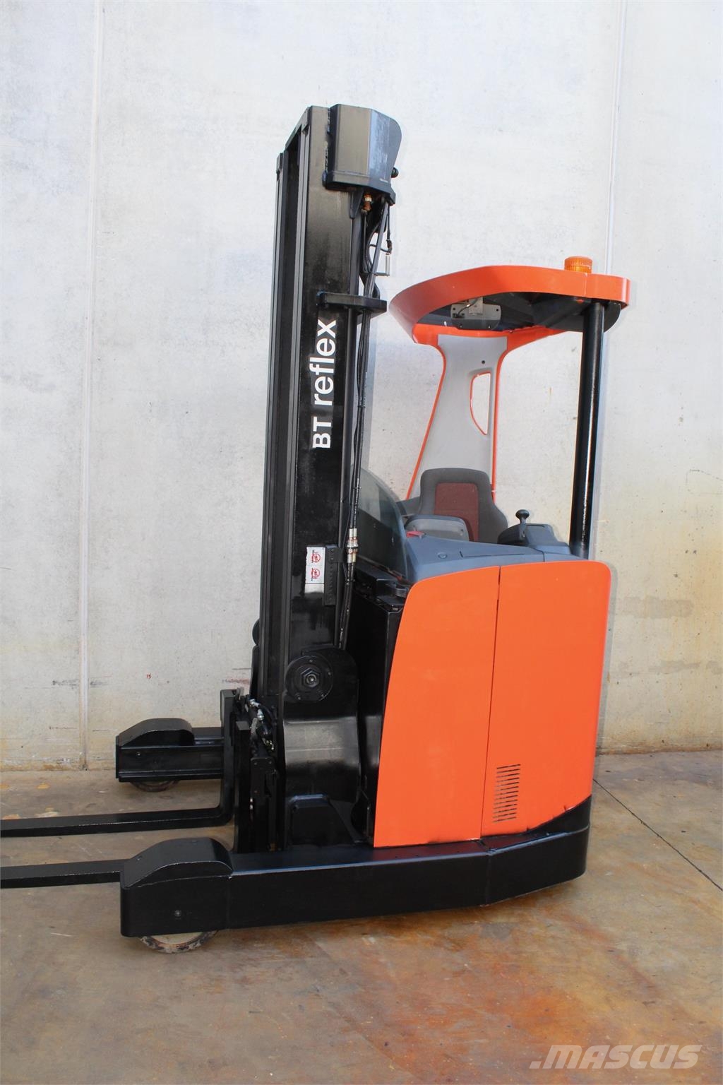 BT RRE160 Empilhadores Elevadores