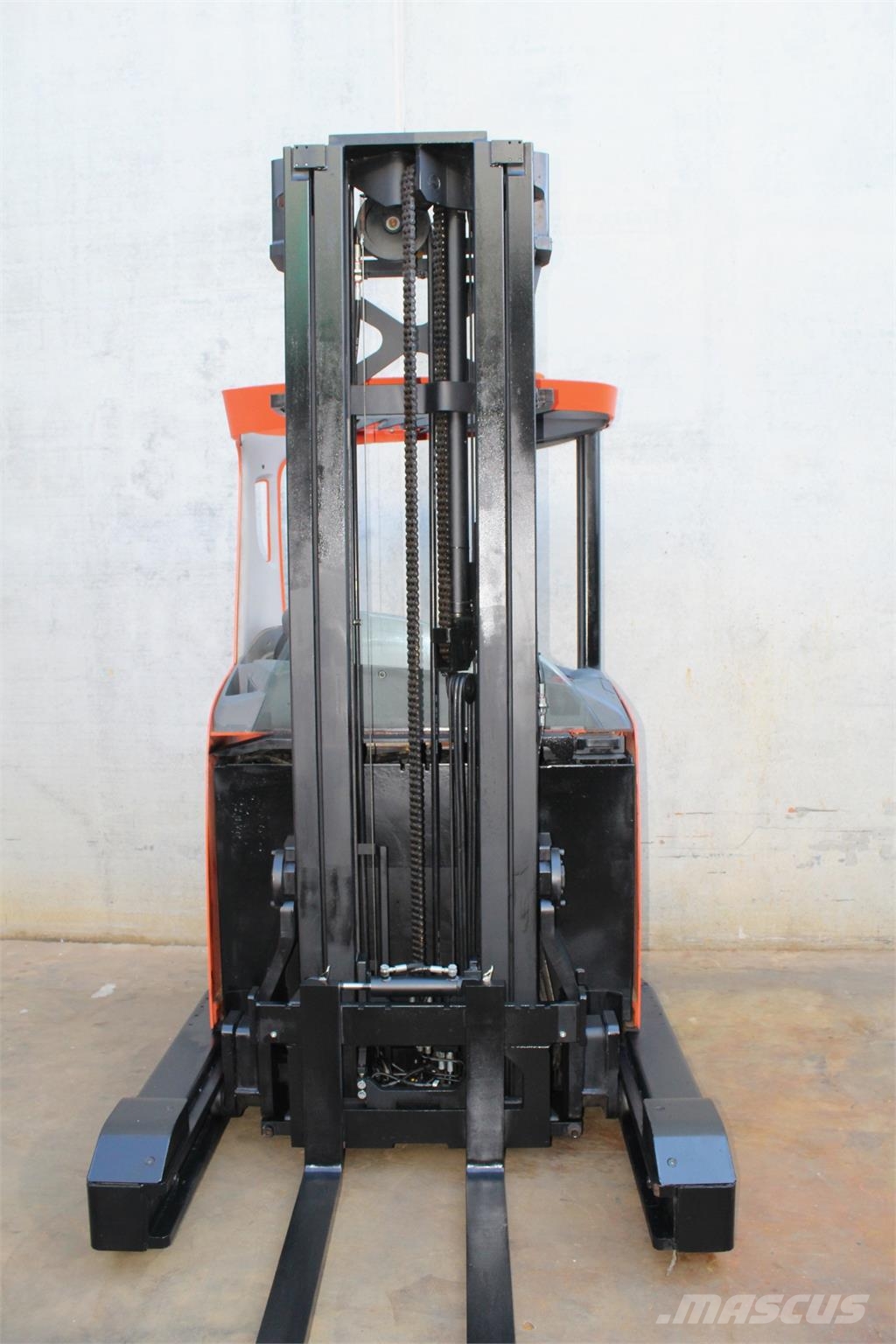BT RRE160 Empilhadores Elevadores