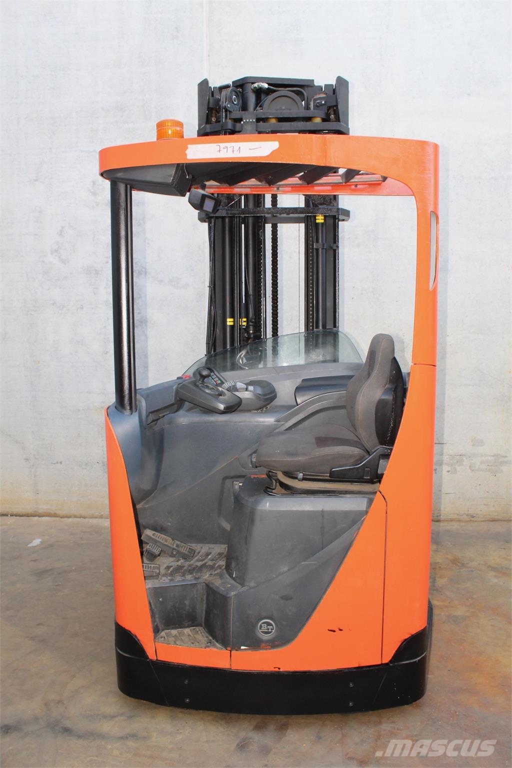 BT RRE160 Empilhadores Elevadores