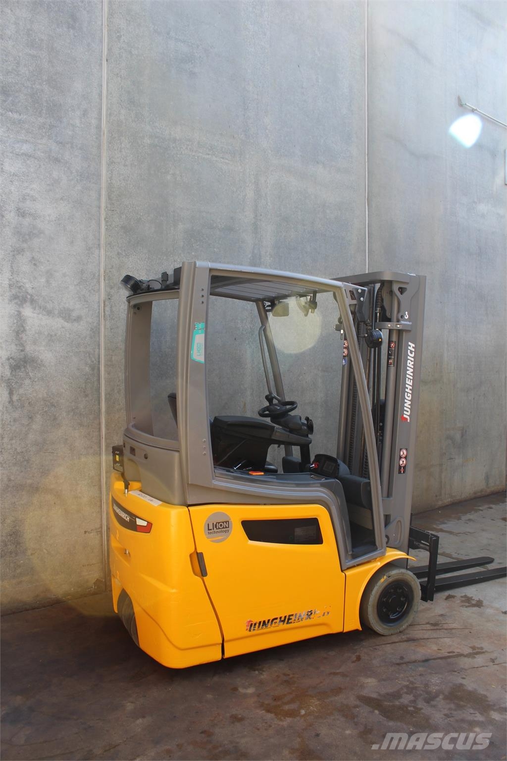 Jungheinrich EFG 213 464 DZ LI-ION Wózki elektryczne