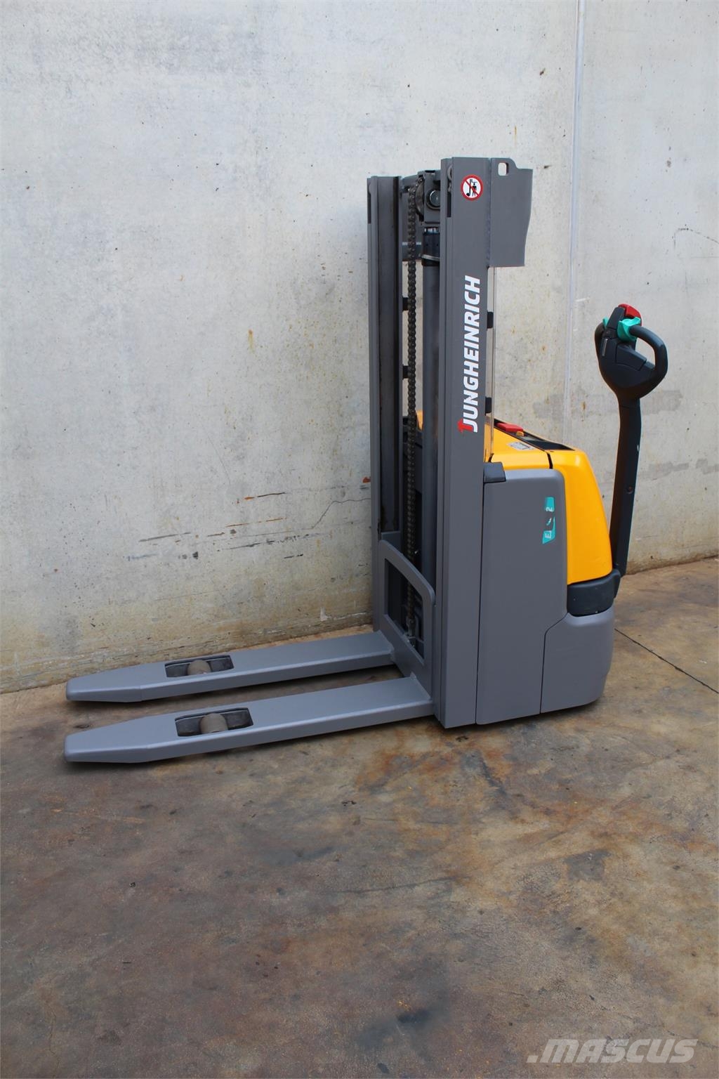 Jungheinrich EJC 112 250 ZT Apiladores eléctricos autopropulsados