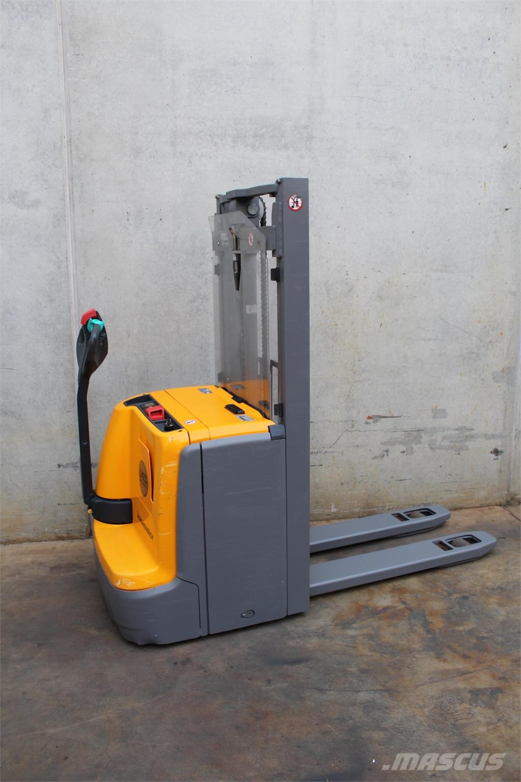 Jungheinrich EJC 112z 270 ZT LI-ION Zelfrijdende stapelaars