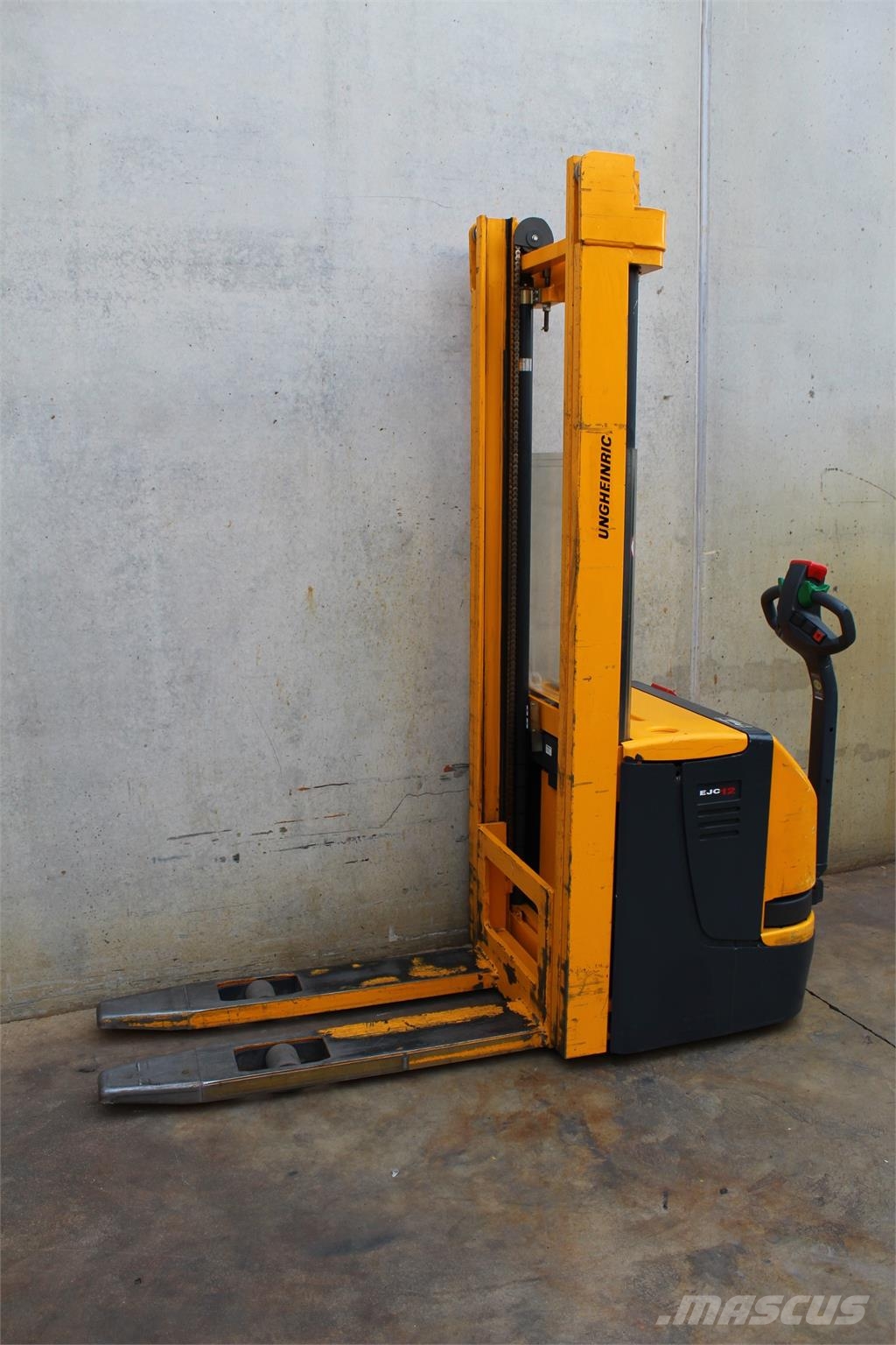 Jungheinrich EJC 12 360 ZT Stand-in stackers