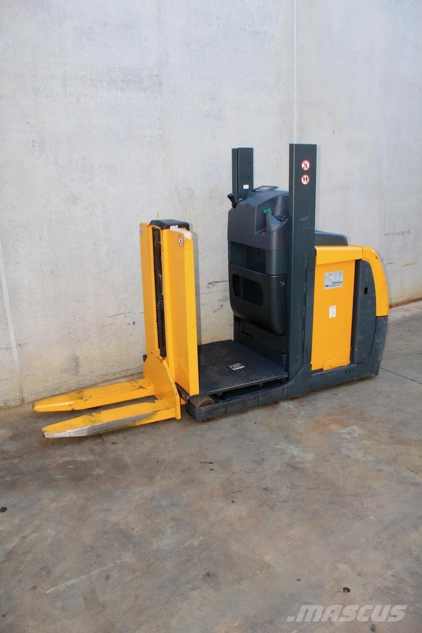 Jungheinrich EKS 110 Z 100 E High lift order pickers