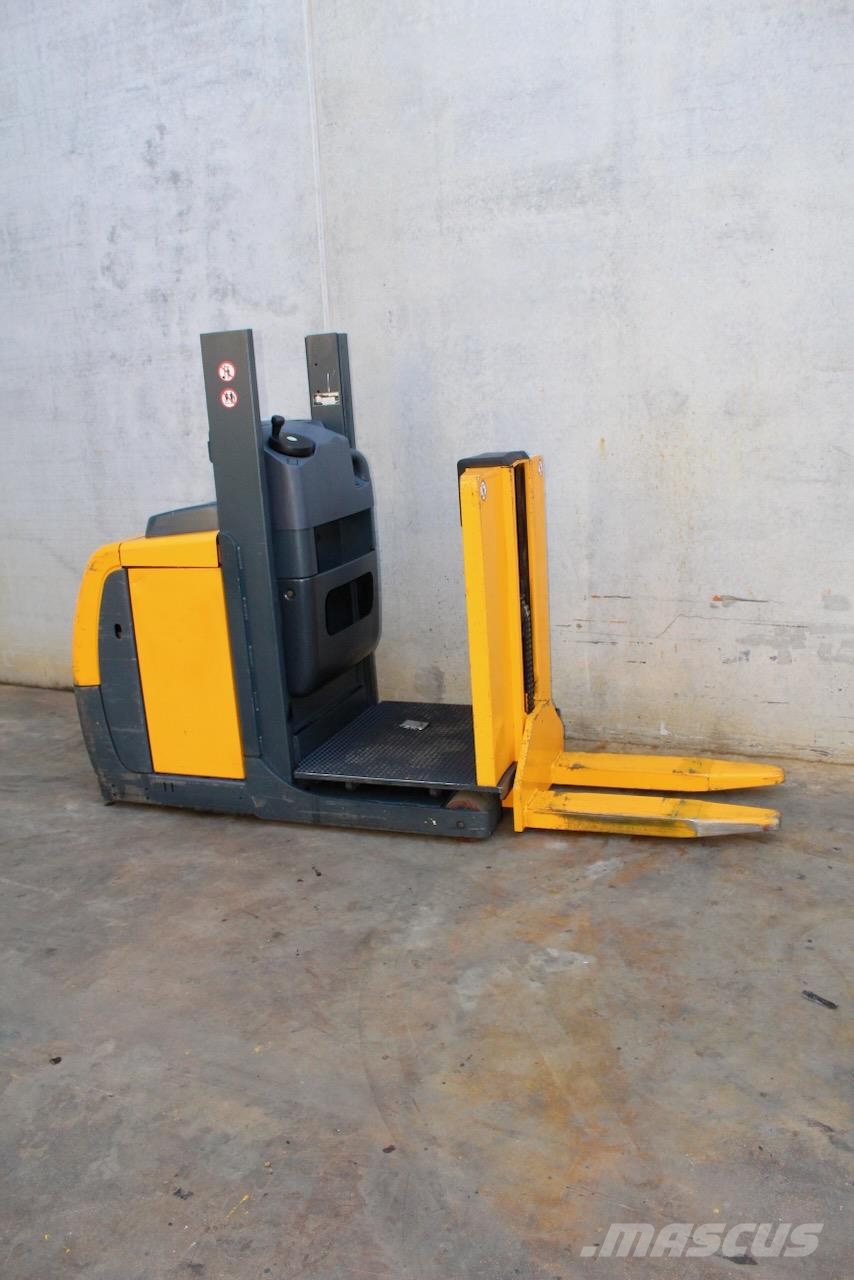 Jungheinrich EKS 110 Z 100 E High lift order pickers